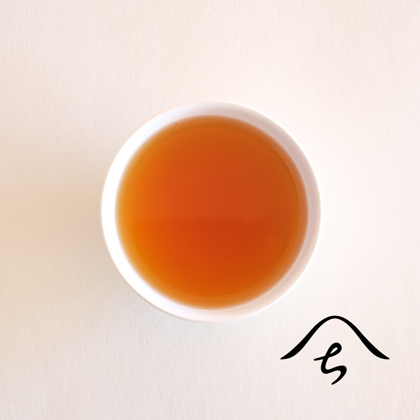 奥八女琥珀（有機紅茶） l SNOWING MOUNTAIN TEA（八女）